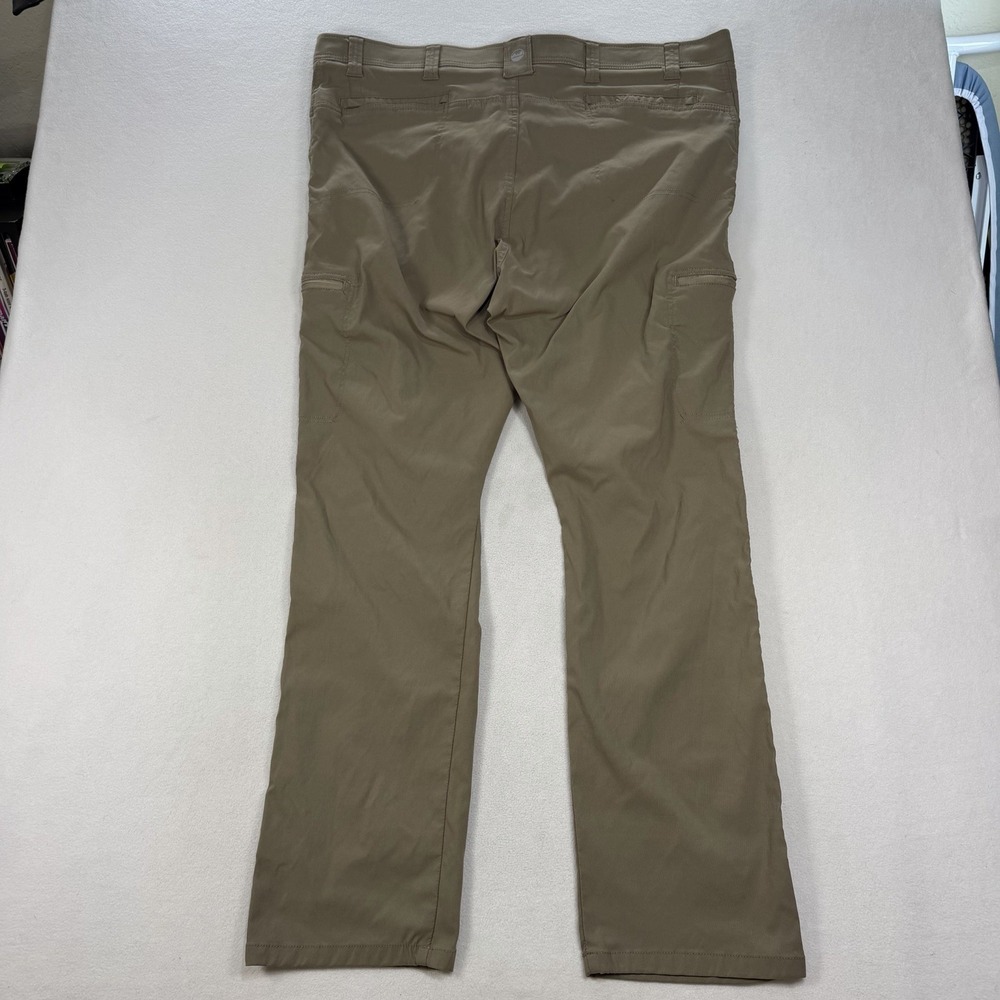 Wrangler ATG Cargo Pants Mens 44x32 Outdoor Gorpcore Beige Hiking Flex Waist - Picture 3 of 6